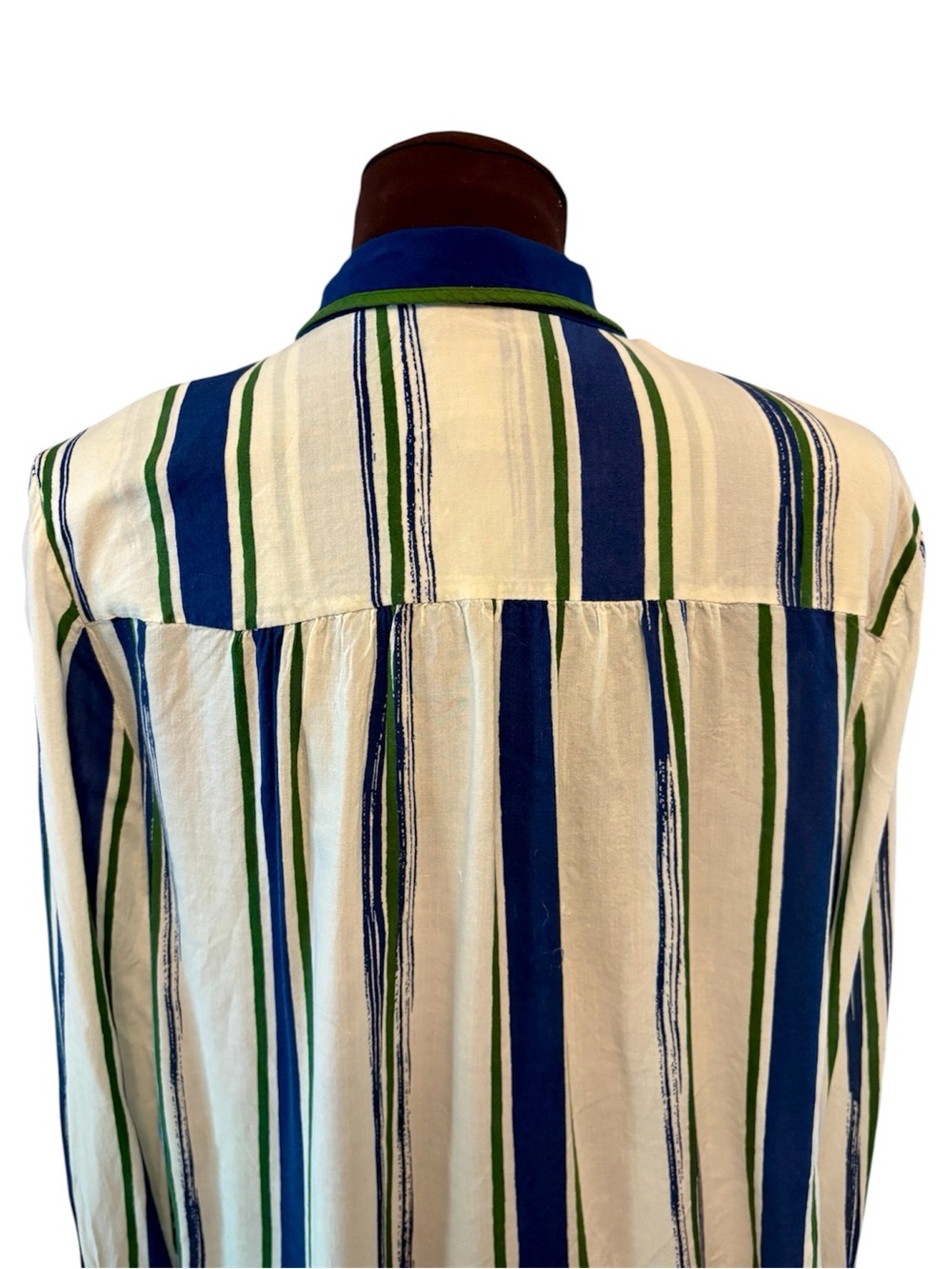 Anthropologist Maeve Striped Button-Front Blouse in White & Blue Stripes, size 6 - Picture 12 of 14